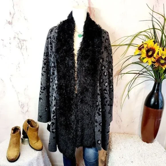 Lauren Michelle Woman beautiful fur trim leopard print - Picture 3 of 6